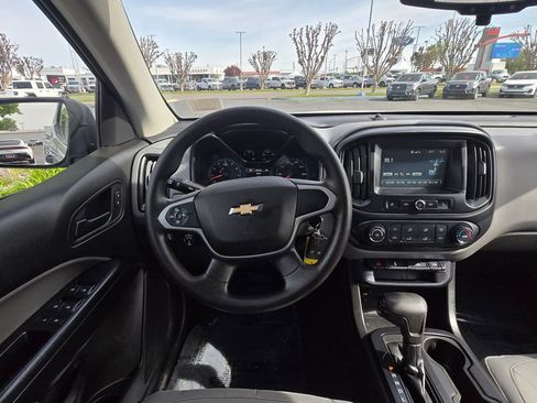 Used 2017 Chevrolet Colorado W/T w/ WT Convenience Package AWD/4WD image 14