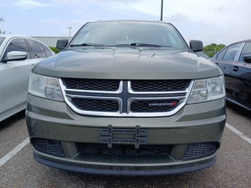 Used 2017 Dodge Journey SE w/ Flexible Seating Group FWD image 10