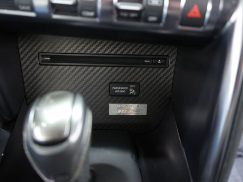 Used 2014 Nissan GT-R Premium image 33