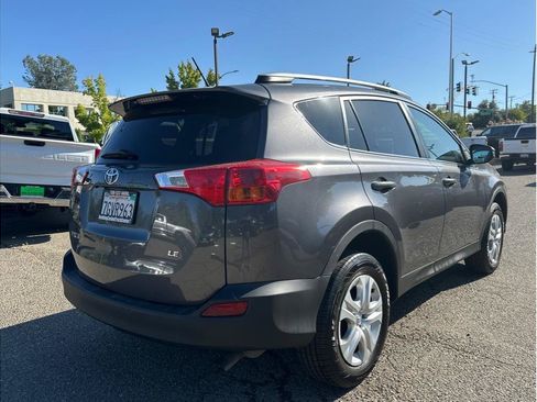 Used 2014 Toyota RAV4 LE FWD image 8