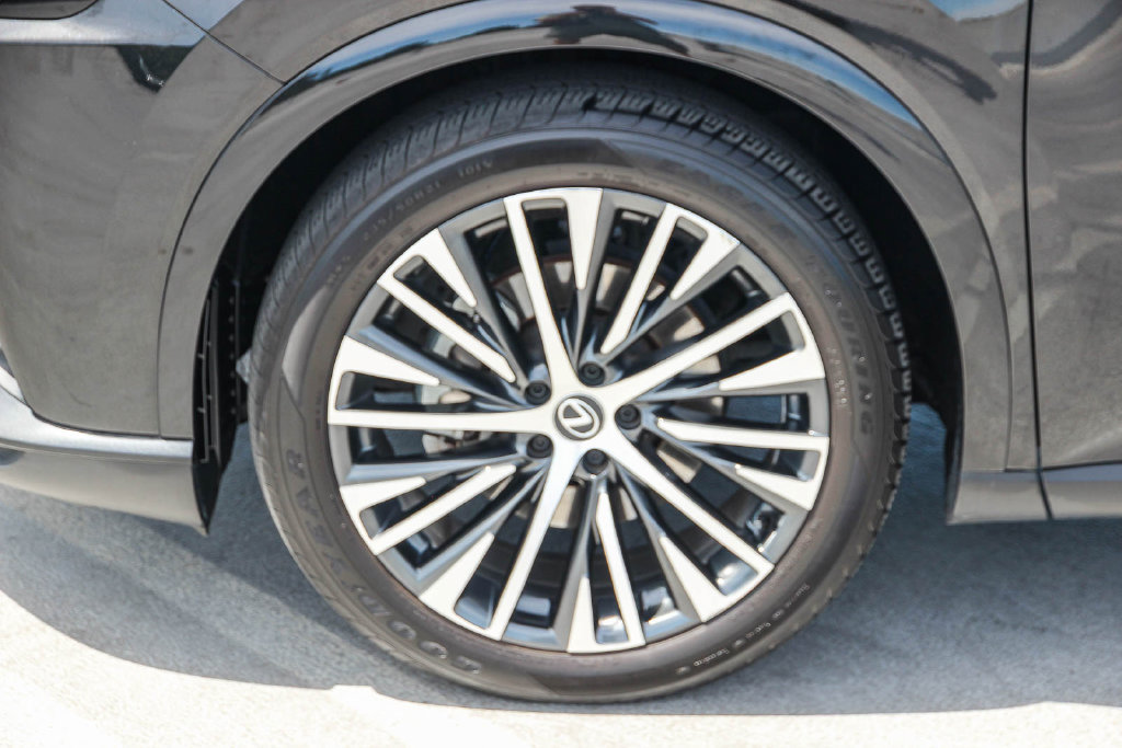 Certified 2023 Lexus RX 350 Premium Plus w/ Accessory Package (K3) AWD/4WD image 11