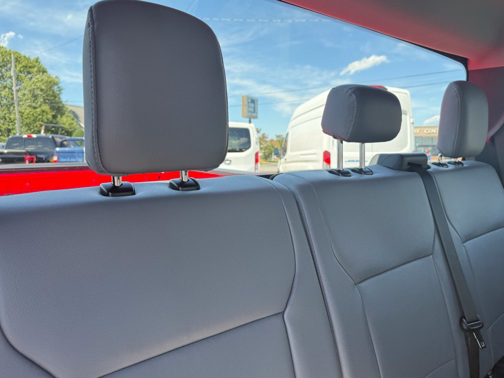 New 2025 Ford F250 XL w/ 360-Degree Camera Package RWD image 37