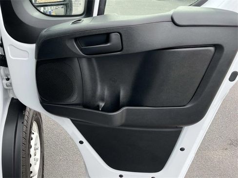 Used 2025 RAM ProMaster 2500 w/ Storage Group image 18