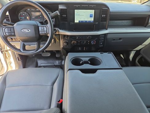Used 2024 Ford F250 XL AWD/4WD image 14