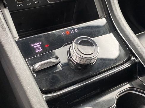 Used 2023 Jeep Grand Cherokee Limited image 12