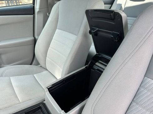 Used 2016 Toyota Camry LE FWD image 14