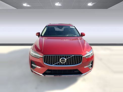 Certified 2023 Volvo XC60 B5 Plus w/ Protection Package Premier image 6
