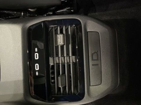 Certified 2022 Volkswagen ID.4 Pro image 26