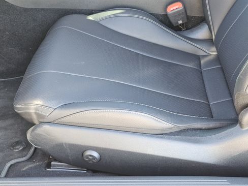 Used 2025 Mercedes-Benz CLE 300 4MATIC Cabriolet image 24