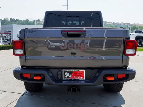 Used 2023 Jeep Gladiator Mojave w/ Trailer Tow Package AWD/4WD image 7