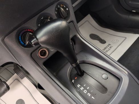 Used 2011 Ford Transit Connect XLT image 28