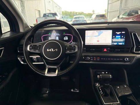 Used 2023 Kia Sportage EX FWD image 16