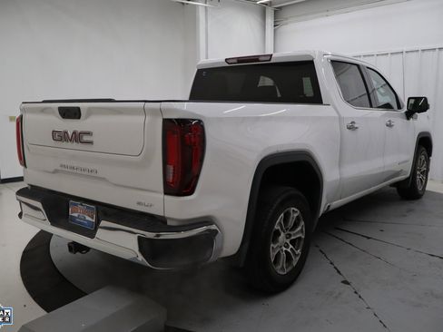 Used 2024 GMC Sierra 1500 SLT image 2