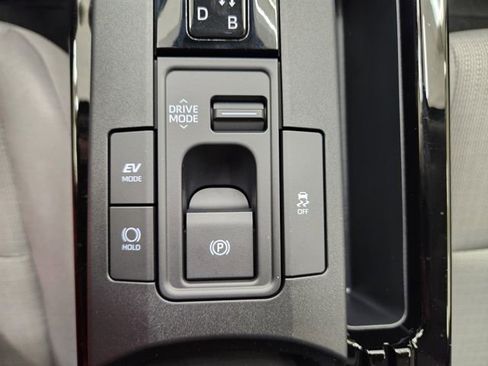 New 2026 Toyota Prius LE FWD image 62