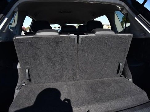 Certified 2023 Volkswagen Tiguan SE image 24