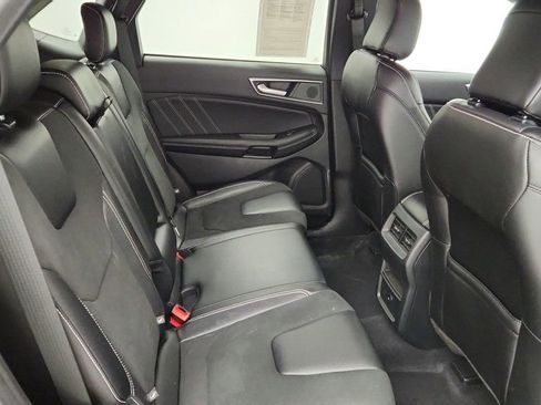 Used 2024 Ford Edge ST image 23