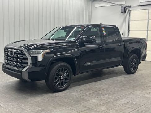 Used 2024 Toyota Tundra Platinum AWD/4WD image 5