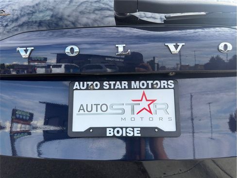 Used 2016 Volvo XC90 T6 Momentum w/ Momentum Plus Package AWD/4WD image 48