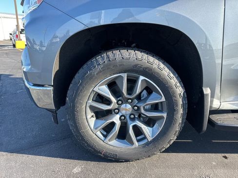 New 2026 Chevrolet Silverado 1500 LT w/ Z71 Off-Road Package image 16