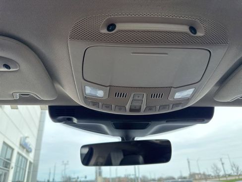 Used 2023 Lincoln Nautilus Reserve w/ Luxury Package image 23