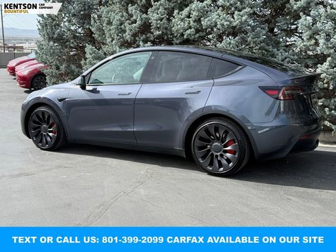 Used 2023 Tesla Model Y Performance image 5