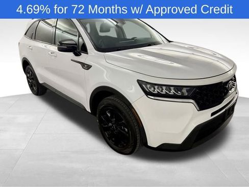 Used 2022 Kia Sorento S image 1