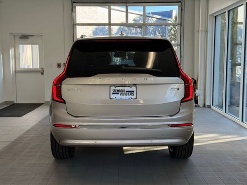 New 2026 Volvo XC90 B5 Plus w/ Protection Package Premier image 6