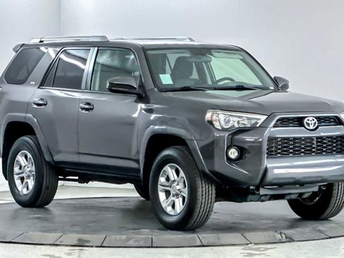 Used 2018 Toyota 4Runner SR5 image 9