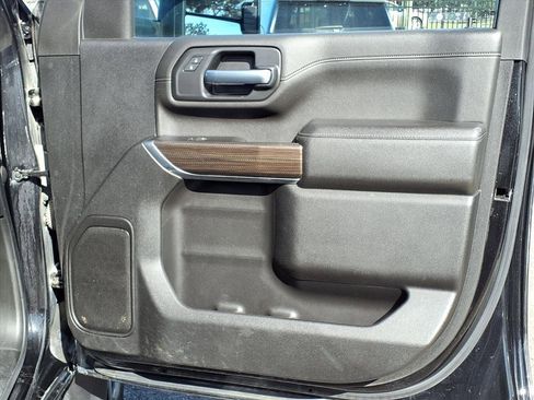 Used 2022 Chevrolet Silverado 2500 LT image 13