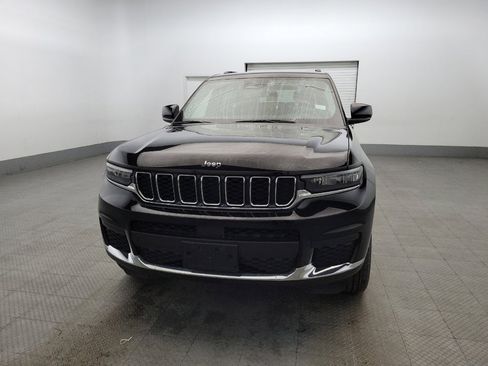 Used 2022 Jeep Grand Cherokee L Laredo w/ Luxury Tech Group I image 15