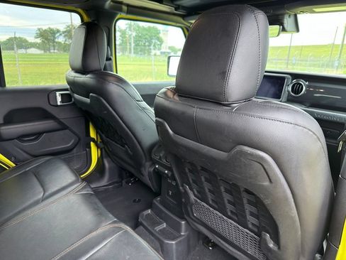 Used 2023 Jeep Wrangler Unlimited Rubicon 392 w/ Xtreme Recon 35" Tire Package AWD/4WD image 32