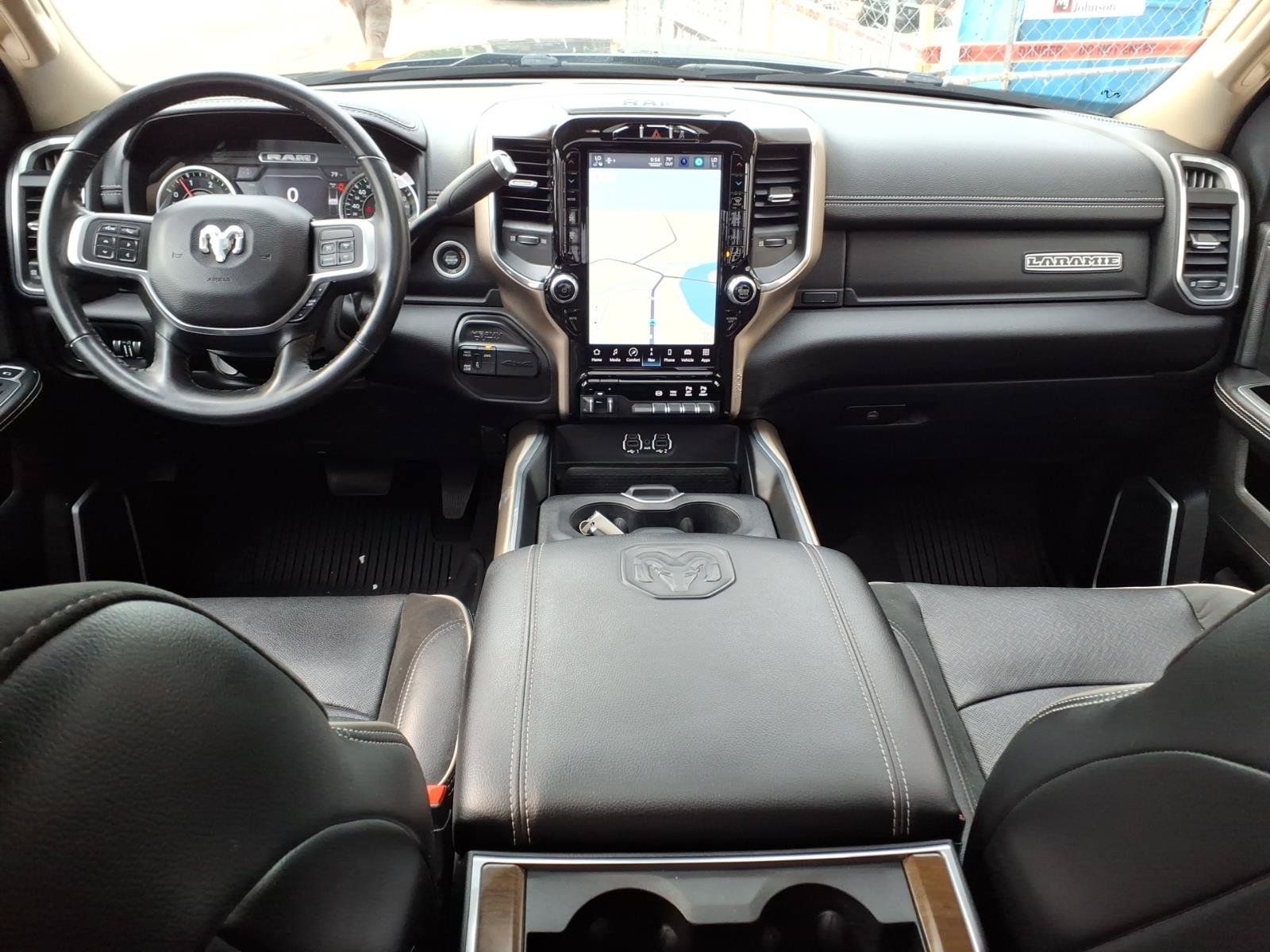 Used 2022 RAM 3500 Laramie AWD/4WD image 11