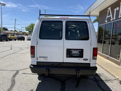 Used 2013 Ford E-250 and Econoline 250 w/ PWR Group RWD image 8