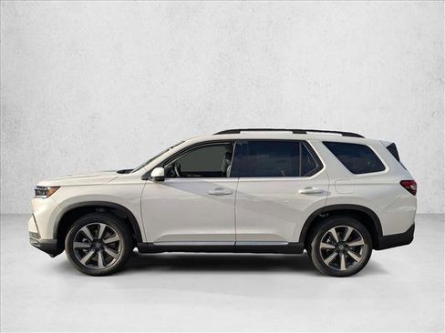 New 2025 Honda Pilot Touring image 5