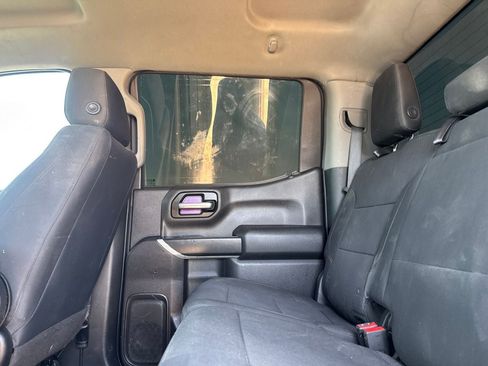 Used 2020 Chevrolet Silverado 1500 Custom w/ Custom Value Package RWD image 35