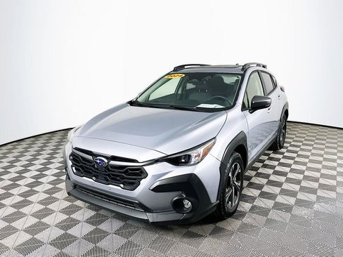 Used 2024 Subaru Crosstrek 2.0i Premium image 5