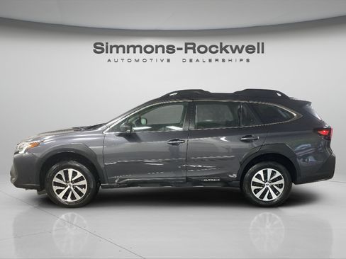 Used 2024 Subaru Outback AWD/4WD image 2