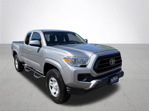 Used 2020 Toyota Tacoma SR w/ SR Convenience Package AWD/4WD image 4