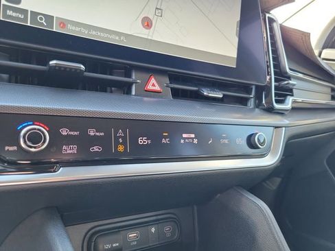 Used 2024 Kia Sportage SX image 25