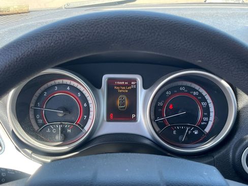 Used 2017 Dodge Journey SXT w/ Comfort/Convenience Group FWD image 22
