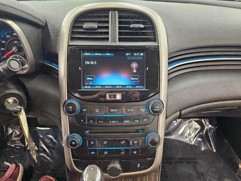 Used 2015 Chevrolet Malibu LT FWD image 22