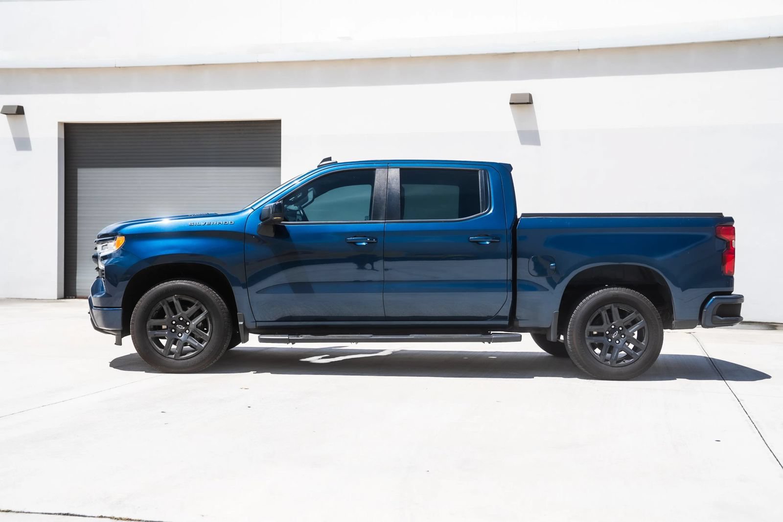 Used 2023 Chevrolet Silverado 1500 RST RWD image 12
