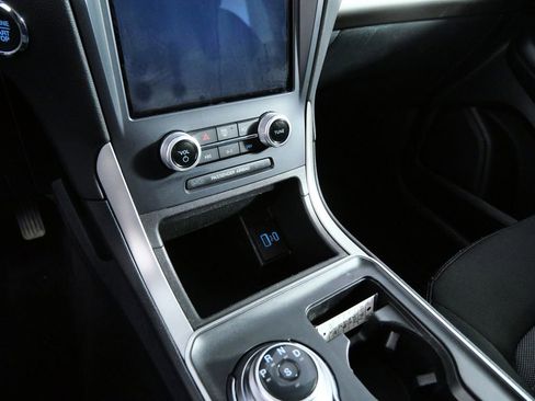 Used 2023 Ford Edge SE image 19