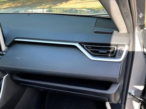 Used 2024 Toyota RAV4 LE image 23