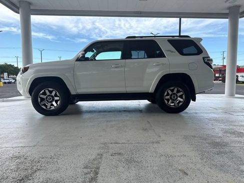 Used 2021 Toyota 4Runner TRD Off-Road Premium AWD/4WD image 5