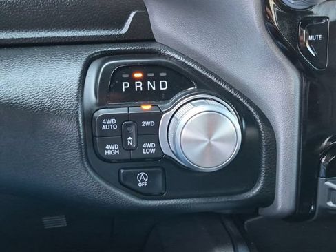 Used 2024 RAM 1500 Laramie AWD/4WD image 38