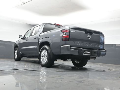 Used 2024 Nissan Frontier SV w/ SV Convenience Package image 31