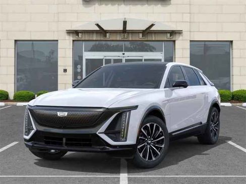New 2026 Cadillac Lyriq Sport image 6