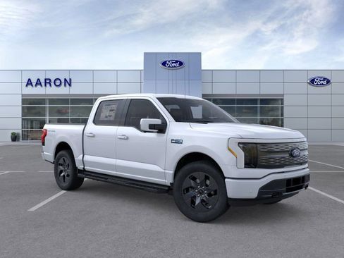 New 2025 Ford F150 Lightning Lariat image 7