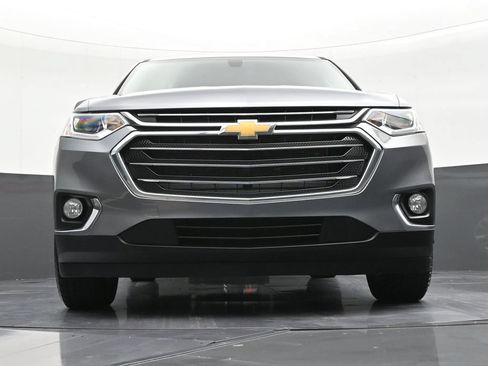Used 2021 Chevrolet Traverse LT FWD image 27